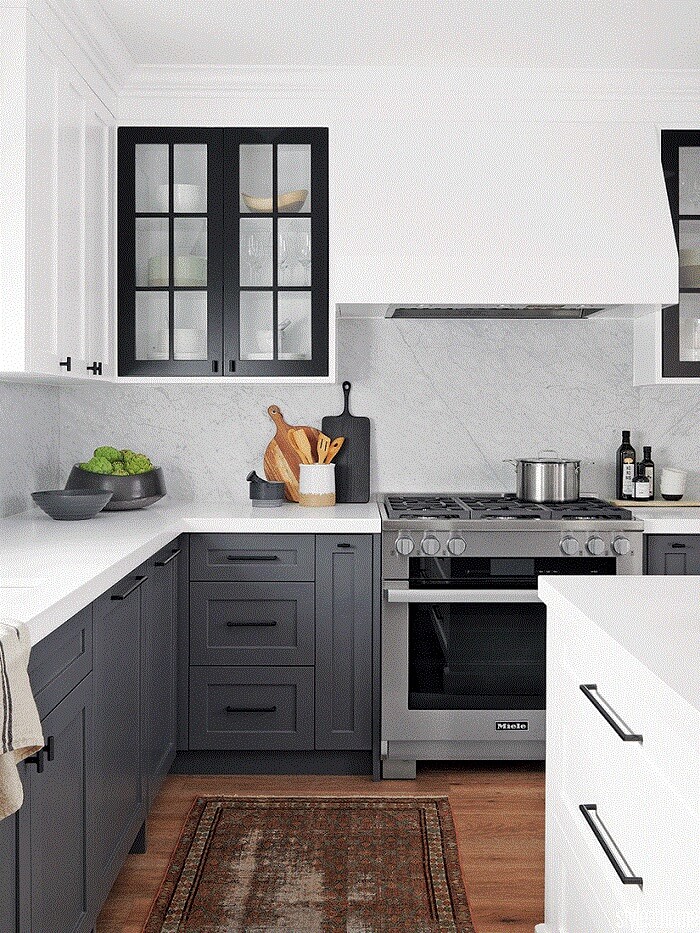 tủ bếp phủ sơn chất lượng cao